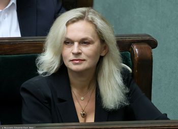 Zakaz korzystania z komórek w podstawówkach i przedszkolach. Sejm zdecydował