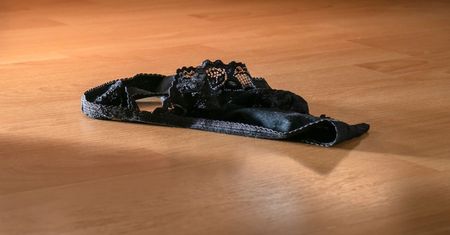 Śpisz w majtkach? Ginekolożka apeluje do kobiet