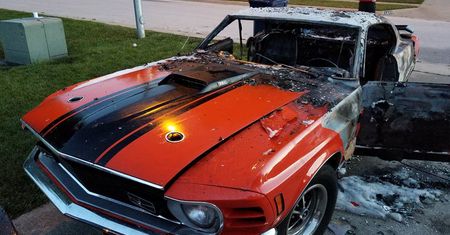 Myśleli, że to zabawne. Zniszczyli auto niepełnosprawnemu dziecku