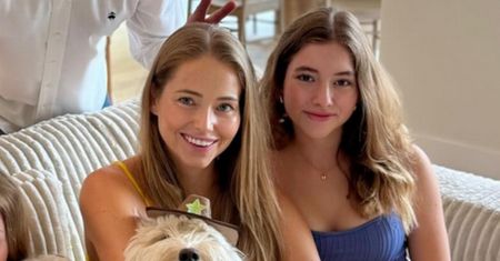 Agata Rubik pokazała zdjęcie 15-letniej córki w wyjątkowej kreacji: "Hela dorwała moją sukienkę z MISS POLONIA" (FOTO)