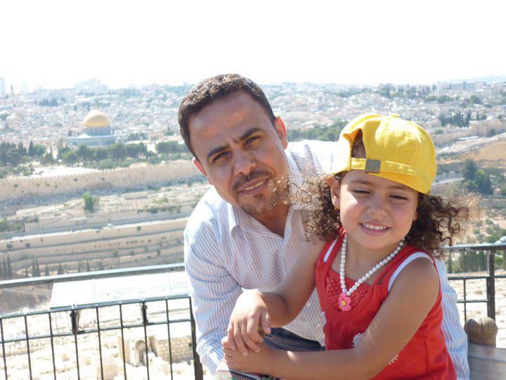 Dr Osama Abo Zebida z córką