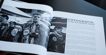 ”Fotografie, które nie zmieniły świata” to najważniejsza książka fotograficzna tego roku