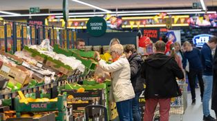 Tańsze zakupy dla seniorów. Wystarczy jedna rzecz