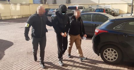 Walka o życie zgwałconej 25-latki. Kobieta doznała strasznych obrażeń