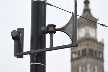 Zawyją syreny. Warszawa przetestuje sygnał w pięciu dzielnicach