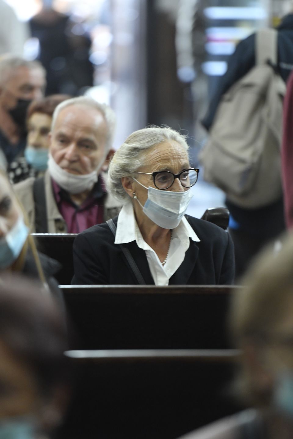 Żałobnicy na pogrzebie Wiesława Gołasa