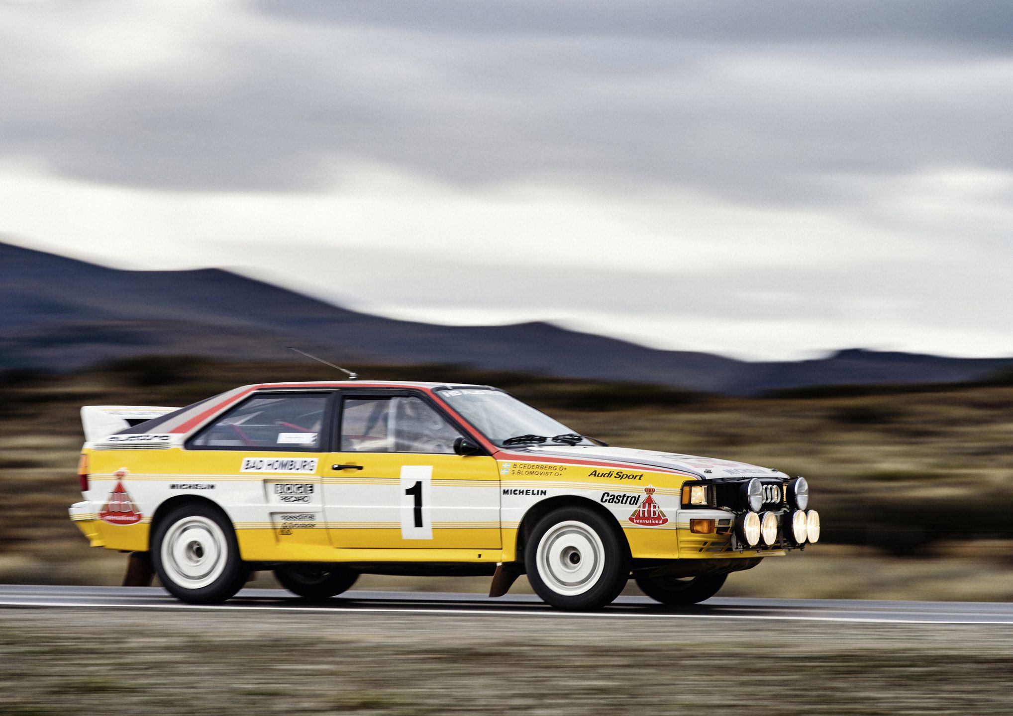 Audi quattro to pierwszy samochód rajdowy z turbodoładowaniem i przy okazji z napędem na cztery koła, który zdobył mistrzostwo świata.