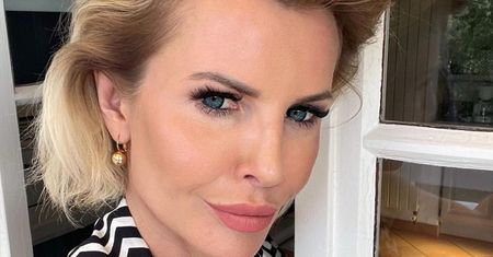 Joanna Racewicz nie chce żegnać się z latem. Stylizacje mówią same za siebie
