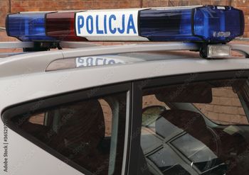 Zderzenie samochodu dostawczego z motocyklem. Jedna osoba trafiła do szpitala
