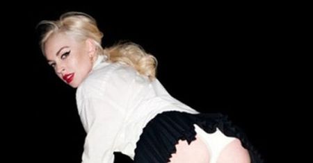 Lindsay Lohan wypina tyłek!