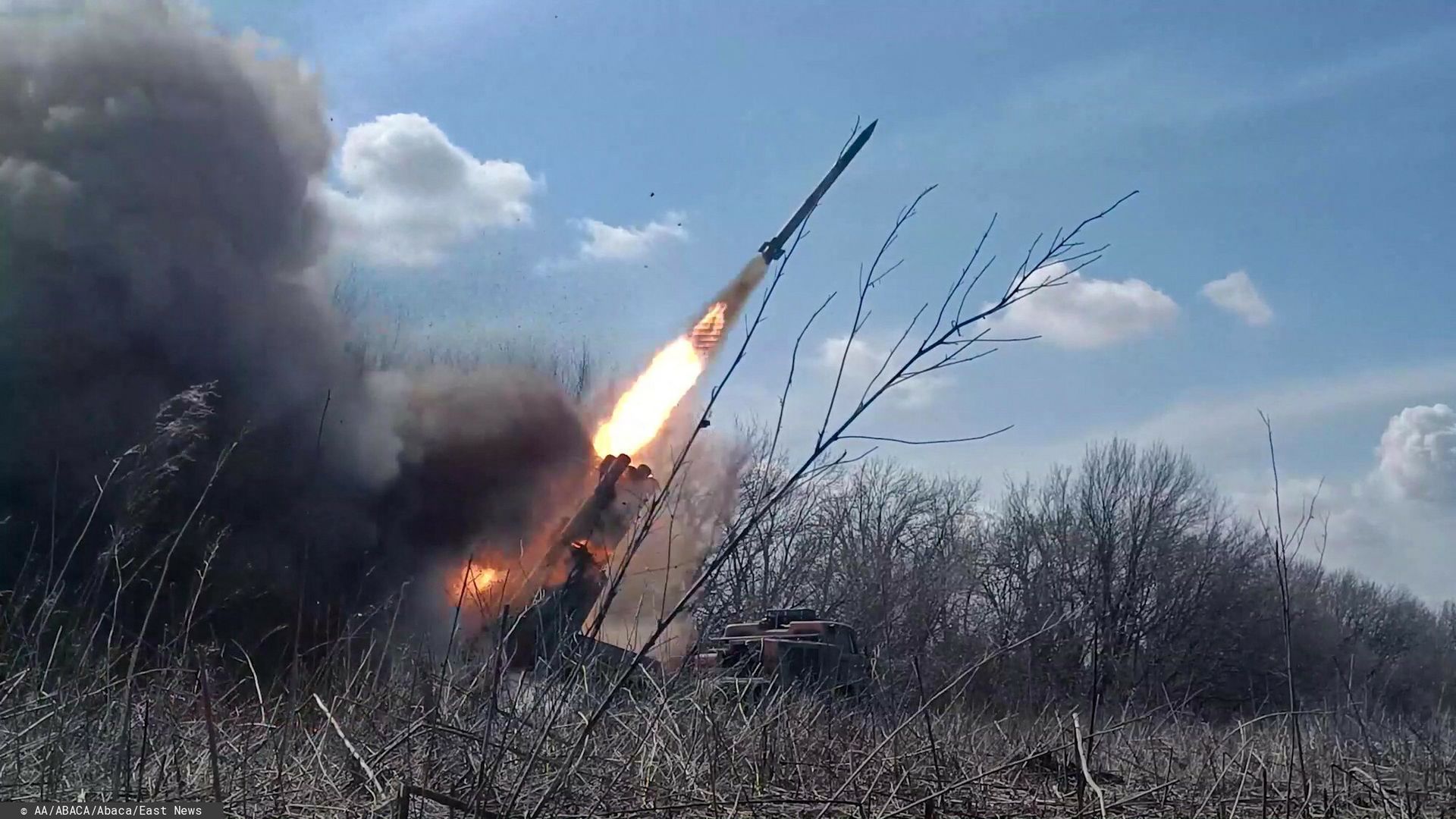 Rosyjski ostrza? ukrai?skich pozycji w Doniecku
PRIMORSKY, RUSSIA - MARCH 29: (----EDITORIAL USE ONLY - MANDATORY CREDIT - 'RUSSIAN DEFENSE MINISTRY / HANDOUT' - NO MARKETING NO ADVERTISING CAMPAIGNS - DISTRIBUTED AS A SERVICE TO CLIENTS----) A screen grab captured from a video shows crews of the Uragan MLRS of the Vostok group of troops launch missile attacks towards Ukrainian positions in Donetsk, from the Primorsky Territory, Russia on March 29, 2024. Russian Defense Ministry / Handout / Anadolu/ABACAPRESS.COM
AA/ABACA