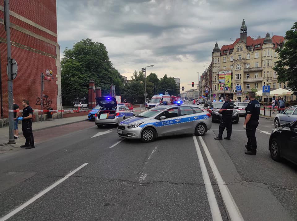 Katowice. Kierowca autobusu wjechał w grupę ludzi. Nie żyje 19-latka