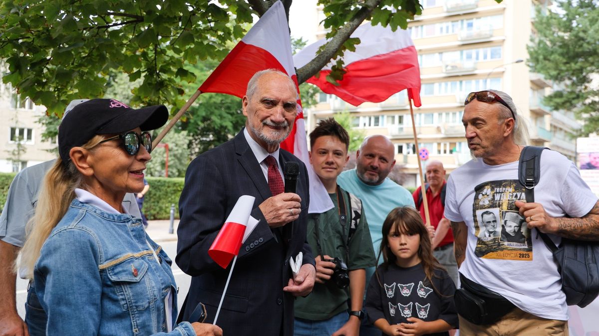 Ważą się losy immunitetu Antoniego Macierewicza. Oto majątek posła i jego żony