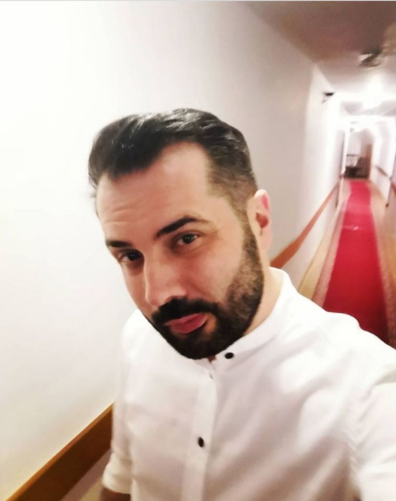 "Ślub od pierwszego wejrzenia". Internauci snują teorie pod zdjęciem Karola