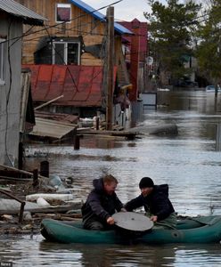 Powódź w Rosji. Poziom wody w rzece Iszym wzrósł w ciągu dnia o 140 cm