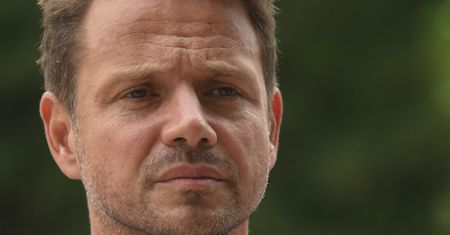 Warszawa. Rafał Trzaskowski o popisach pod kandydaturą. Podczas konferencji doszło do spięcia