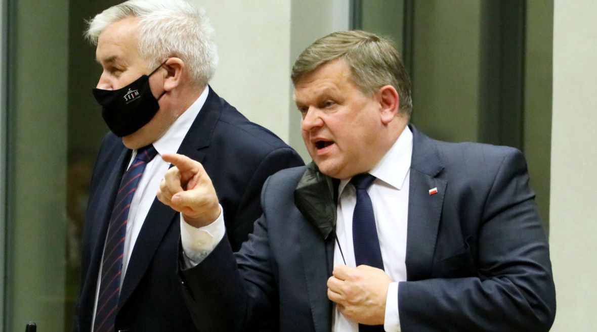 Posiedzenie sejmowej Komisji Obrony Narodowej w sprawie afery e-mailowej. Wiceminister Wojciech Skurkiewicz odmówił wyjaśnień i opuścił salę