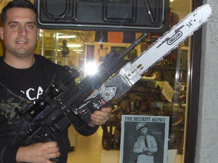 Karabin z piłą łańcuchową! - Gears of War na żywo 1