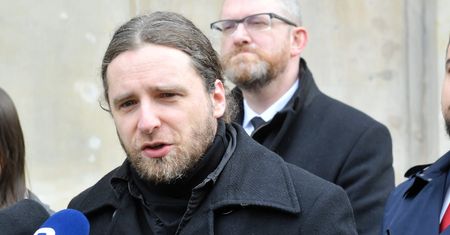 Sośnierz przesadził na Twitterze. Został zablokowany. Cięty komentarz Śmiszka