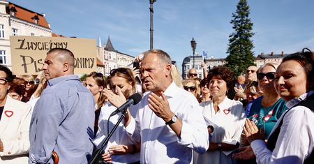 Wyniki sondażu nie ucieszą PiS: wygra, ale nie zatryumfuje