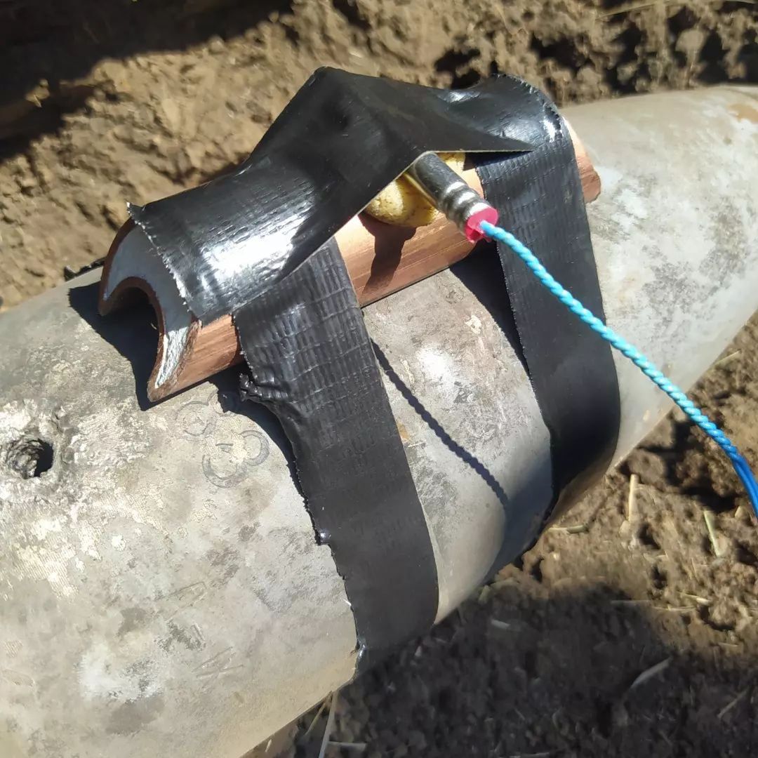 Wkładki ERA "Nóż" używane do detonowania niewybuchów.