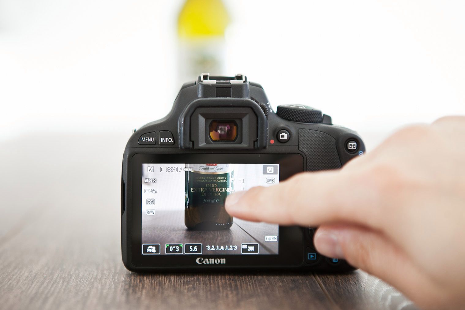 Canon EOS 100D - solidnie, ale bez fajerwerków 10