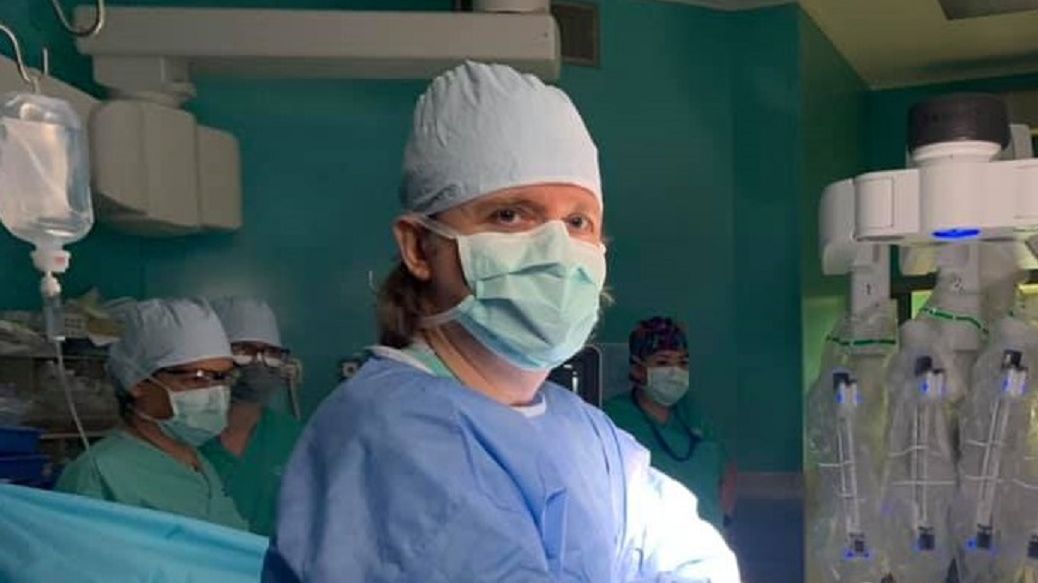 Średnia wieku pacjentów na ECMO to jest w tej chwili 34 lata. To terapia ostatniej szansy