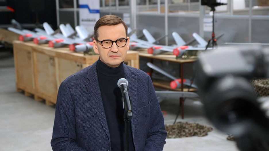 Premier Morawiecki w firmie WB ElectronicsFot. Pawel Wodzynski/East News, Ozarow Mazowiecki, 09.04.2022. Wizyta premiera Mateusza Morawieckiego w firmie WB Electronics, ktora dziala w obszarze specjalistycznej elektroniki i informatyki wojskowej.Pawel Wodzynski