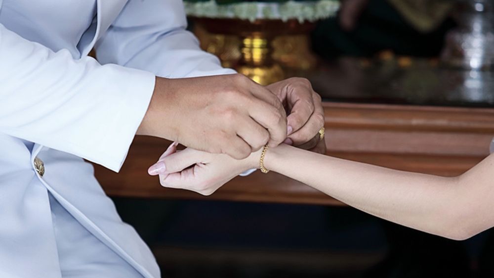 Bransoletka to piękny prezent, który możesz podarować ukochanej na mikołajki