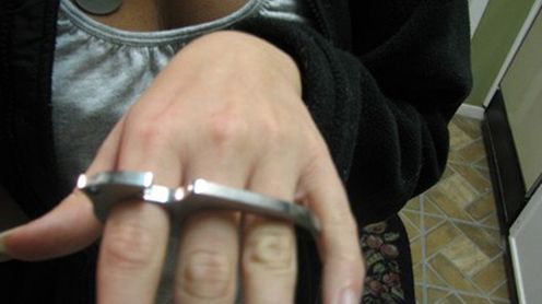 Otwieracz do piwa i kastet w jednym! 1