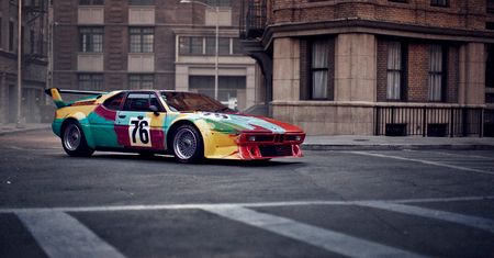 Słynne BMW Art Cars w Warszawie. Warto wybrać się na spacer nad Wisłą