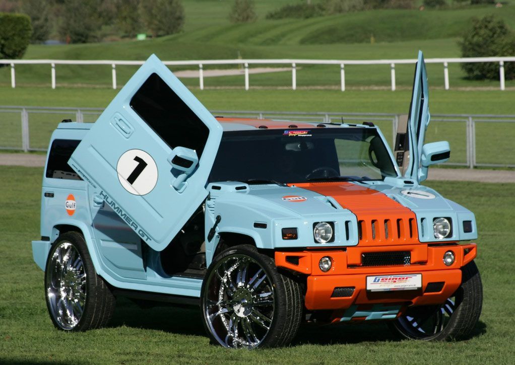 Hummer H2 Geiger Tuning w barwach GULF (fot. car-addicts.com)