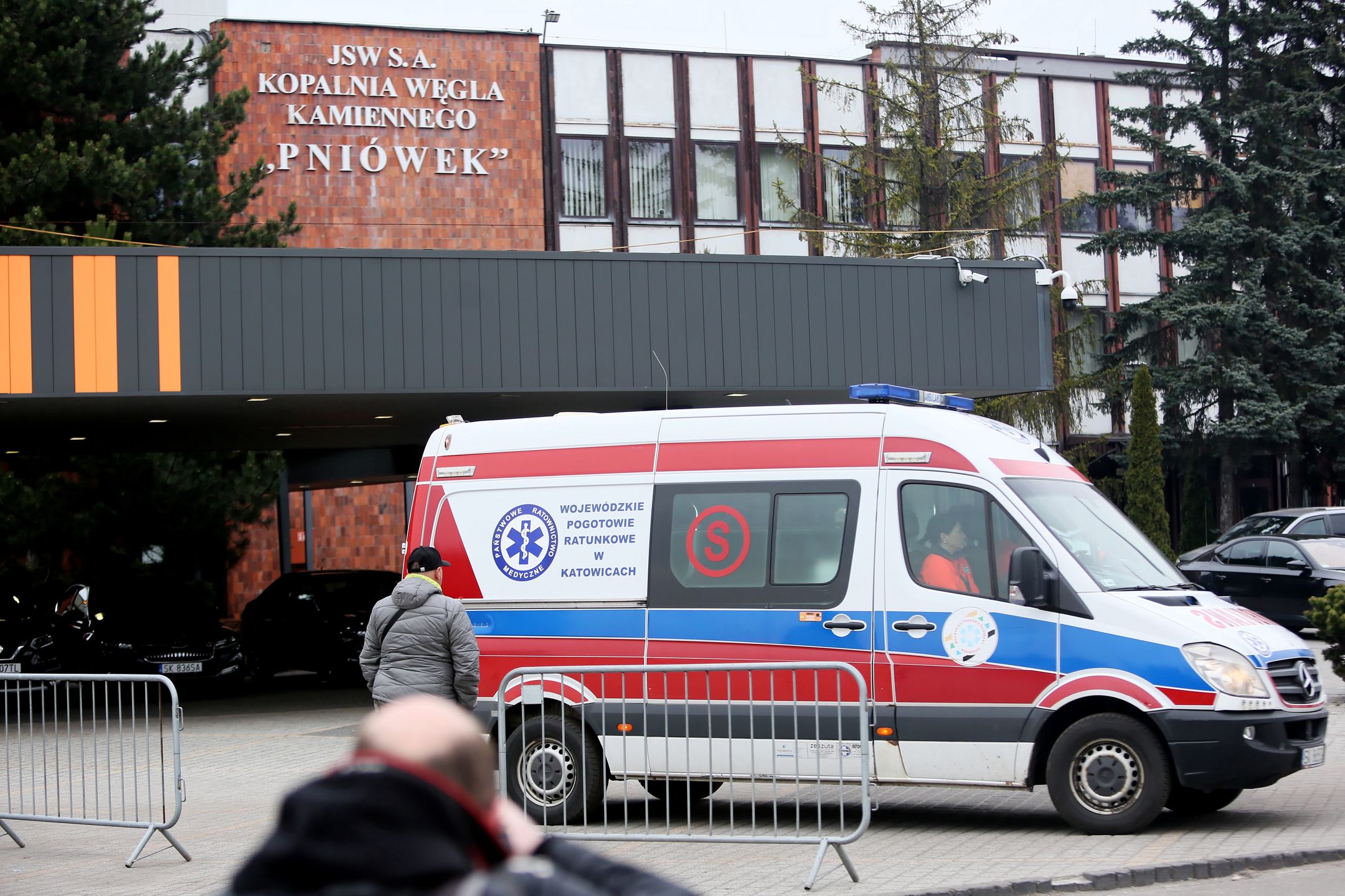 karetkaZbigniew Meissnerambulans, g�rnicy, g�rnik, JSW, kopalni, kopalnia, metan, ofiary, poszkodowani, ranni, tragedia, umieranie, wybuch, wybuchy