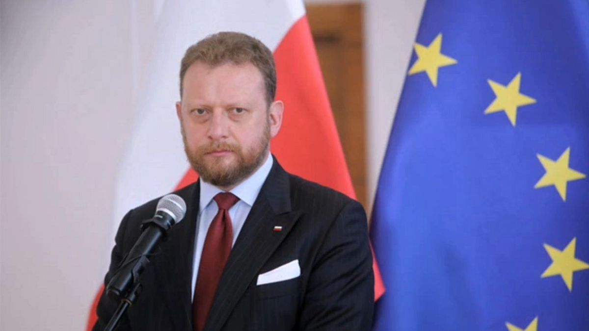 Minister zdrowia skończył urlop. I zapowiada restrykcje na poziomie lokalnym. 