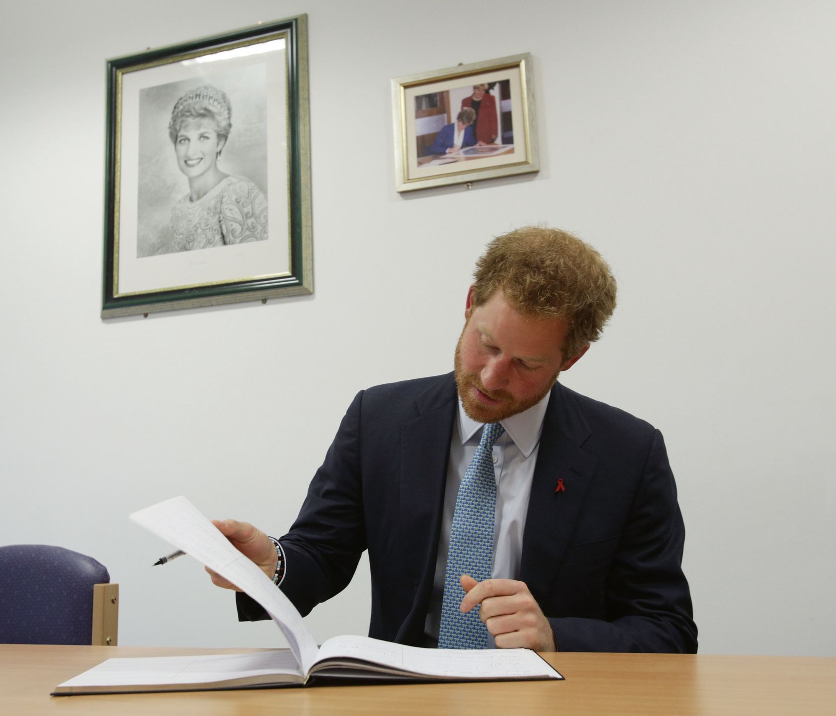 Książę Harry zaciera ręce na lukratywny deal wydawniczy