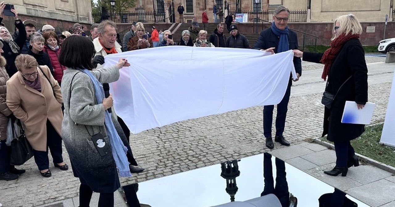 Kielce: Instalacja podzieliła radnych i wywołała burzę w sieci