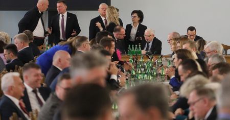 PiS szykuje się do 10. zwycięstwa. "Wszystkie ręce na pokład"