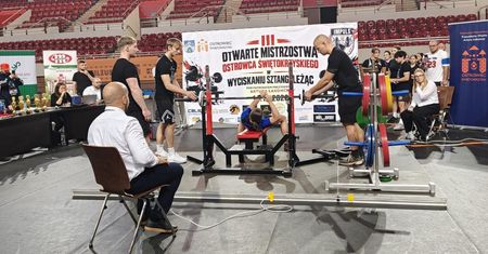 Siła, sportowe emocje i aktywność na świeżym powietrzu. Tak minął weekend w powiecie ostrowieckim