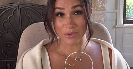 Meghan "ukryła" wiadomość w naszyjniku? Biżuteria ma specjalne znaczenie