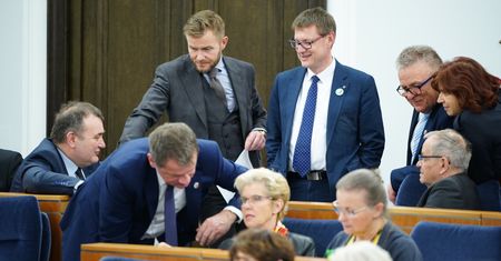 Koronawirus w Polsce. Do północy wyniki testów u senatorów