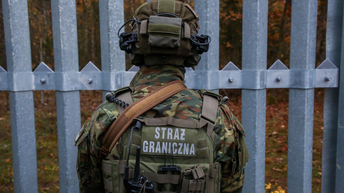 stra� graniczna
Artur Reszko
bariera, bezpiecze�stwo, granica, granica pa�stwa, mur graniczny, polityk polityka, polska niemcy, polski niemiec, polsko bia�oruska, polsko bia�oruskiej, polsko-bia�oruska, spraw wewn�trznych, stra�nik graniczny, Unii Europejskiej, wizyta, wschodnia, wsp�lna, zapora, zapora graniczna, Po�owce Pieszczatka