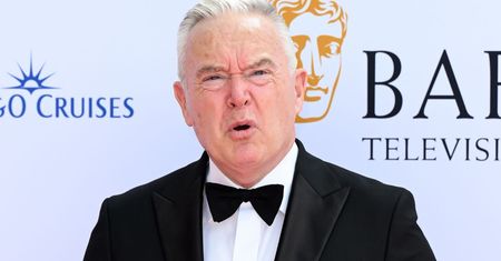 Huw Edwards stał się bohaterem skandalu seksualnego. To koniec jego kariery w BBC