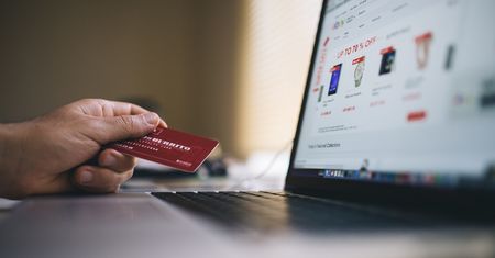 Black Friday i Cyber Monday 2020. UOKiK apeluje o ostrożność