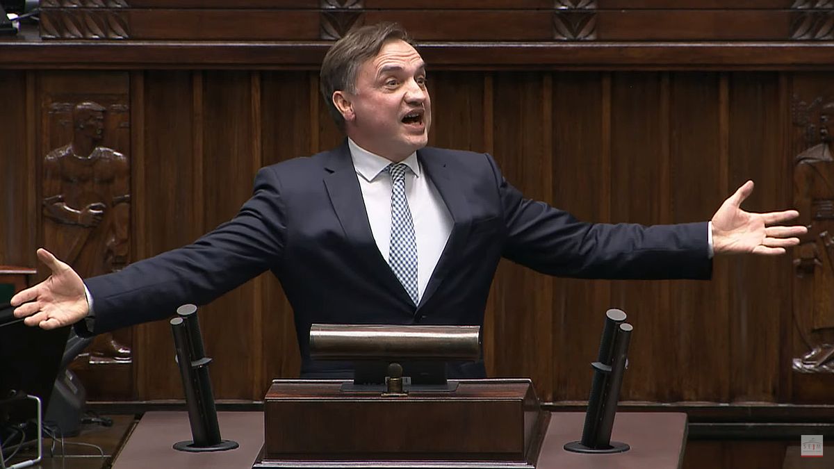 Zbigniew Ziobro na mównicy sejmowej