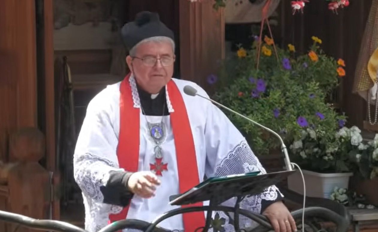 Kolejny biznes byłego ks. Natanka. Ponad milion zł na "lądowisko Maryi"