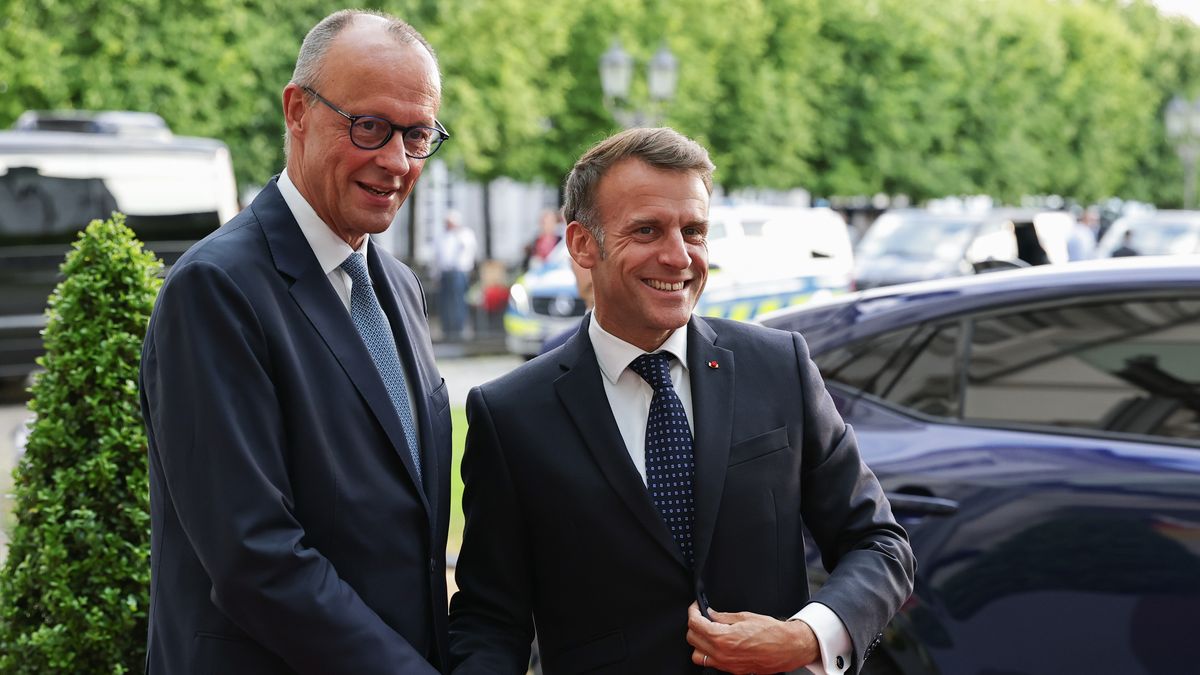 Kanclerz Niemiec Friedrich Merz i prezydent Francji Emmanuel Macron