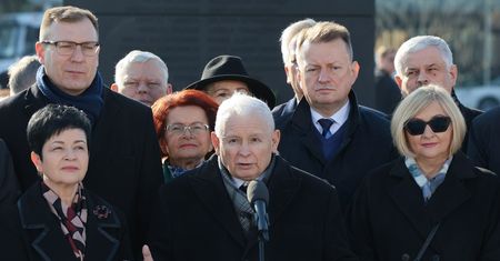 Krzyki w czasie przemówienia Kaczyńskiego. "Kłamca"