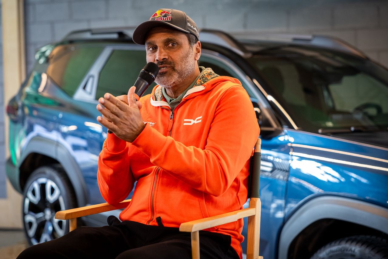 Nasser Al-Attiyah gotowy do Dakaru. Legendarny kierowca przyjechał do Polski