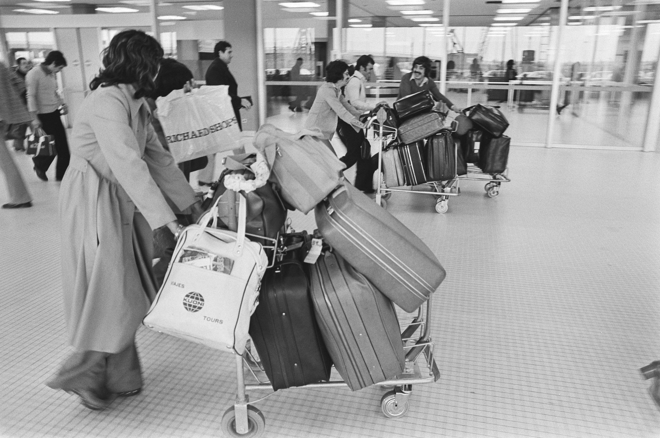 Zdjęcie z lotniska Amsterdam-Schiphol z 1976 r. 