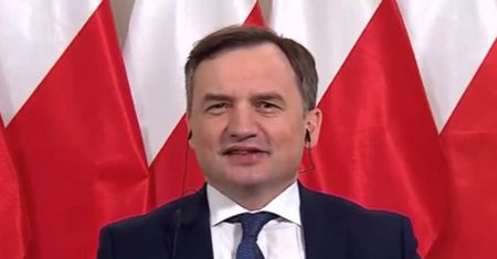 Euro 2020. Wpadka Ziobry na antenie! "Coś przekręcam, ale wiem, o co chodzi"